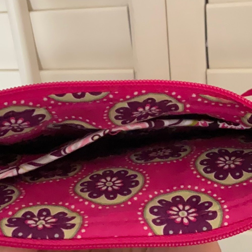 Vintage Vera Bradley Retired Very Berry Paisley Crossbody Bag NWOT - Picture 6 of 15